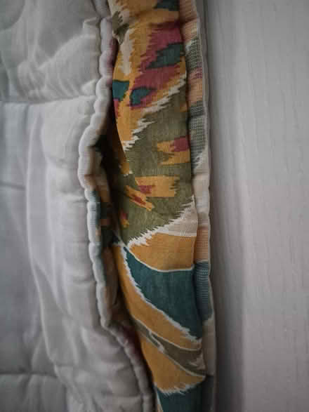 Photo of free Colourful single duvet (Isleworth TW7) #3