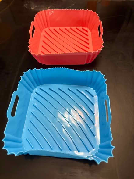 Photo of free 2 Silicone Air Fryer Liners (Brookfield) #1
