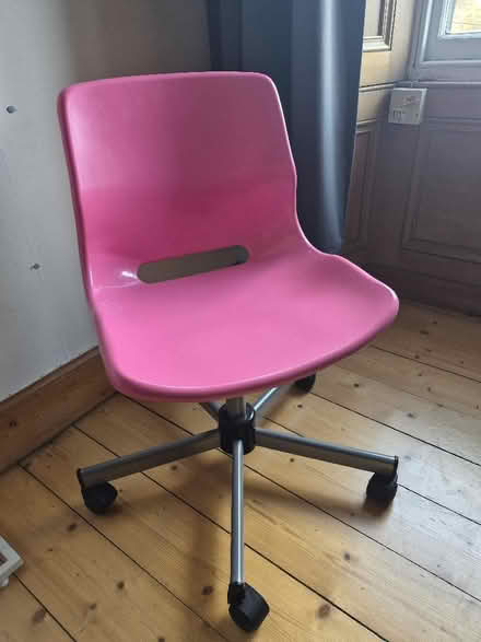 Photo of free Pink office chair (Lochend EH6) #1
