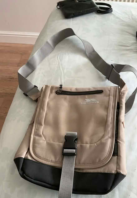 Photo of free Trespass carry bag (Spondon DE21) #2