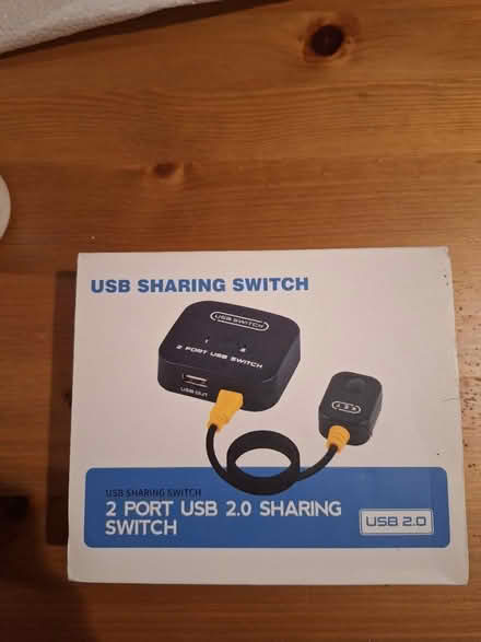 Photo of free 2 port usb sharing switch (Encino/Tarzana) #1