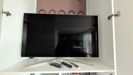 Photo of free 49" Samsung Flat Screen TV (Breadalbane Street, EH6 5JW) #1