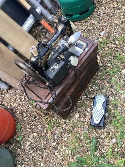 Photo of free Singer sewing machine (Camberley) #2