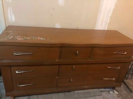 Photo of free Vintage dresser (Barrhaven/riverside s/Manotic) #1