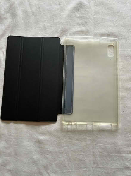 Photo of free iPad protective wallet (Hereford HR4) #2