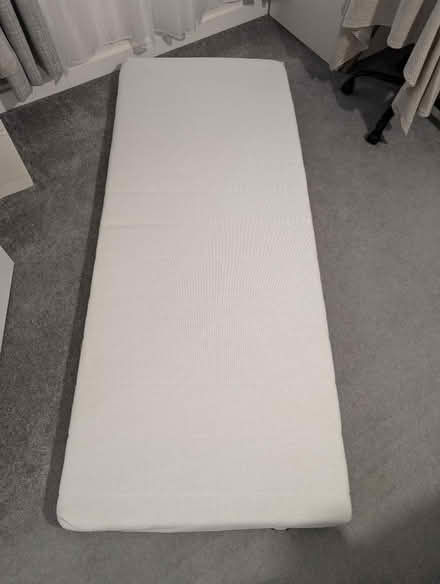 Photo of free Single mattress & protector (Queens Park W10) #1