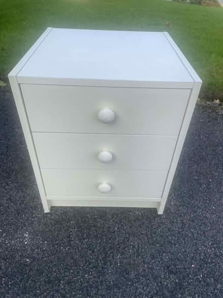Photo of free White Three Drawer Cabinet (Tytherington SK10) #1