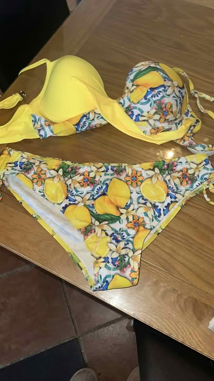Photo of free SHEIN Lemon Bikini Size XXL (16) (Artane) #1