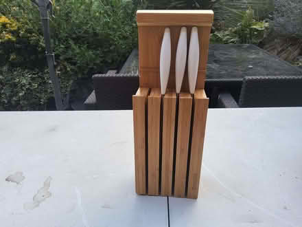 Photo of free Knife block and ceramic knives. (Wigmore HR6) #1