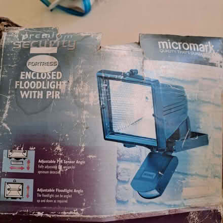 Photo of free Outdoor floodlight with PIR (Rushcliffe NG2) #2