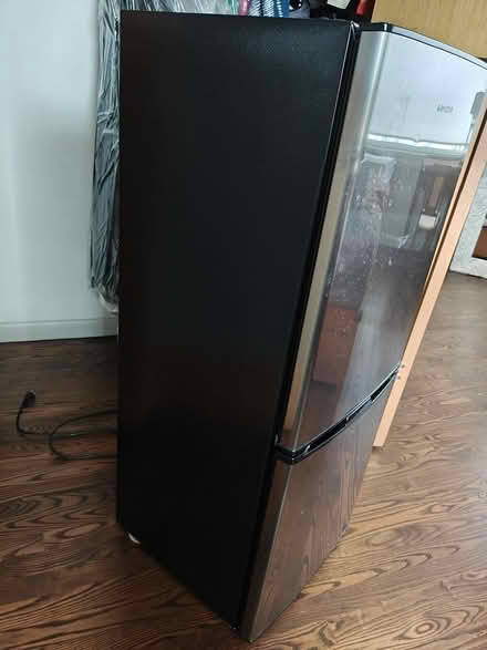 Photo of free Great little fridge/freezer 4 cu ft (West village) #2