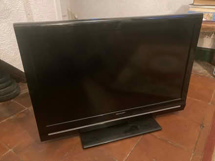 Photo of free 2x 32” Tv’s (Llandrindod Wells LD1) #2