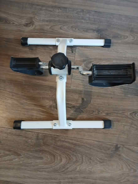 Photo of free Mini pedal exerciser (earls court W8) #3