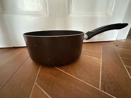 Photo of free 20cm 8” Saucepan (Holland Park W11) #1