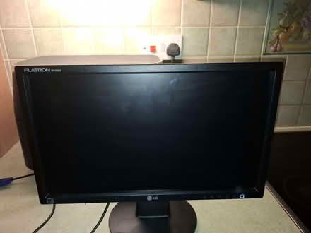 Photo of free LG monitor (Allington NG32) #1