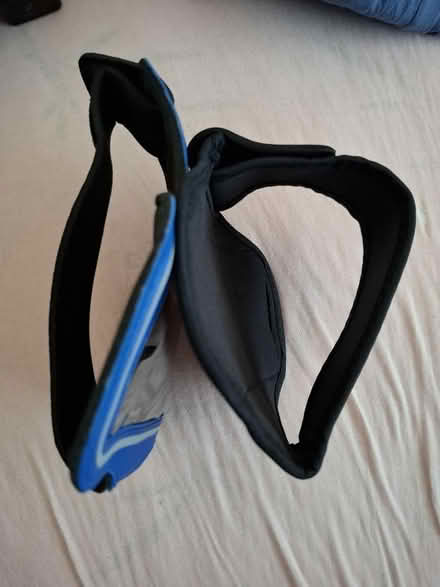 Photo of free Phone arm bands (Charnock S12) #2