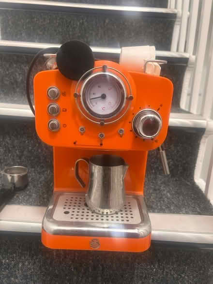 Photo of free Retro swan orange coffee machine (SE1 Kent Road) #2
