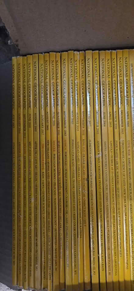 Photo of free National Geographic Magazines (Oaken Grove Park SL6) #2