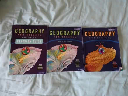 Photo of free lots of books, revision books & magazines (Tolworth KT5) #1
