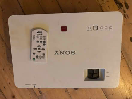 Photo of free SONY VPL-EW435 WXGA projector (South Bank SE1) #1
