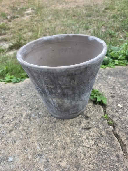 Photo of free Flower pot (Penge SE20) #1