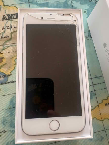 Photo of free iPhone 6. Phone camera lens and in ear headphones/ earbuds (Sutton Pools OX14) #1
