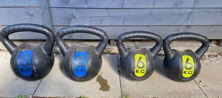 Photo of free 4 Kettlebells 2 @6kg and 2@8kg (Three Fields Farm HP3) #1