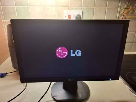 Photo of free LG monitor (Allington NG32) #2
