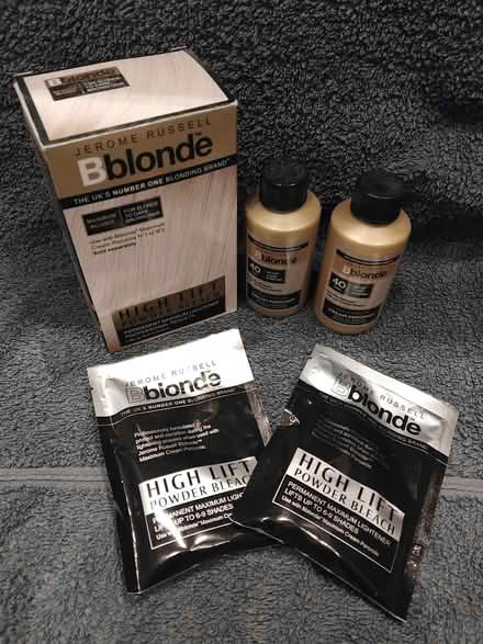 Photo of free Bblonde - High Lift Powder Bleach plus Cream Peroxide (Harrogate HG2) #2