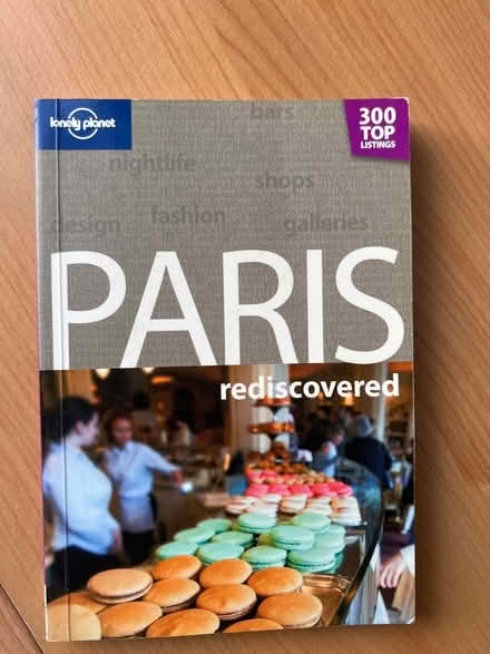 Photo of free Lonely Planet guide to Paris (Purley CR8) #1