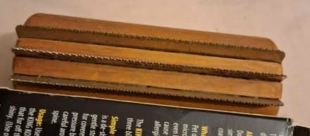 Photo of free dog deshedding tool (Charnock S12) #3