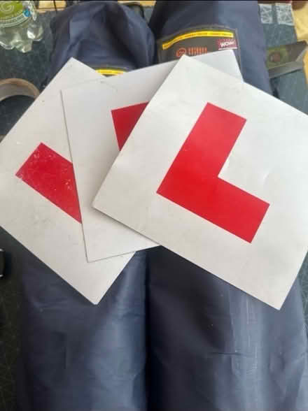 Photo of free L plates (Wf82fy) #1