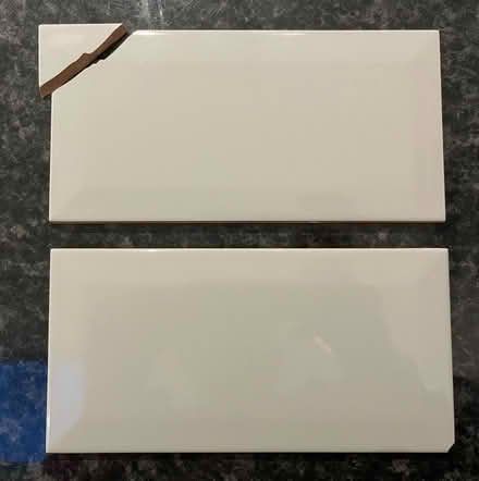 Photo of free Wall Tiles - Ceramic (Franche DY11) #3