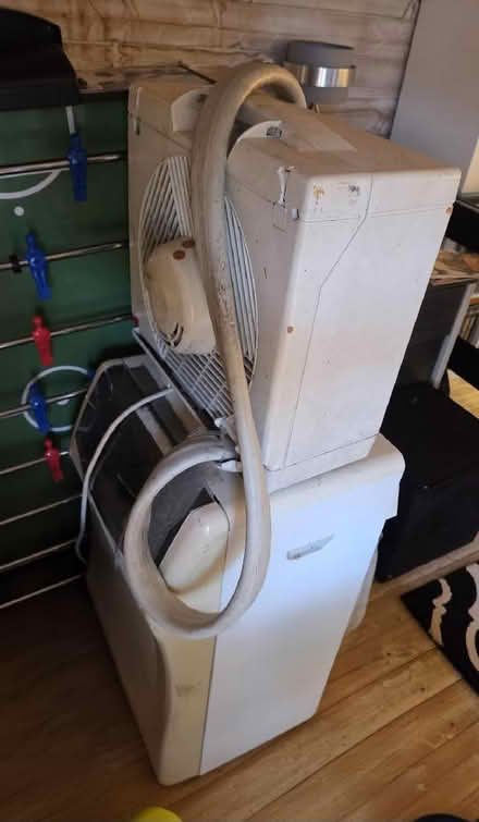 Photo of free Air conditioning unit (Crag Bank LA5) #2