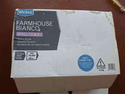Photo of free White wall tiles, eg,for splashback (Whittle le Woods, Chorley PR6) #1