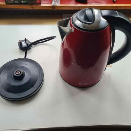 Photo of free Electric kettle (Raynes Park SW20) #1