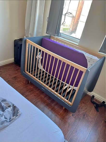 Photo of free SnuzKot bed (Haggerston E8) #1