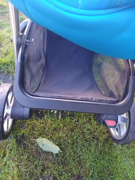 Photo of free Sliver cross pram (Hawarden CH5) #3