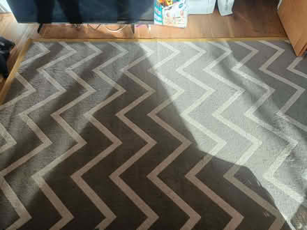 Photo of free Rug 190 X 280cm (Chipping Barnet EN5) #1