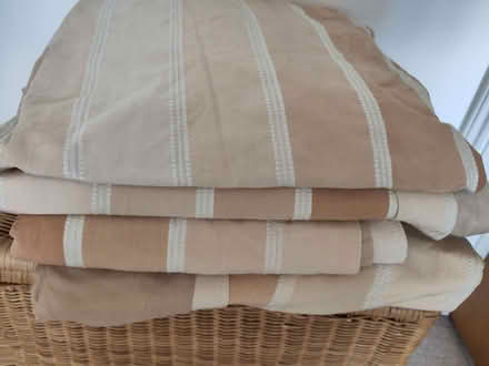 Photo of free Curtains (Wingrave HP22) #1