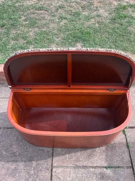 Photo of free Vintage Ottoman Upholstered Chest (Winkfield Row RG42) #2