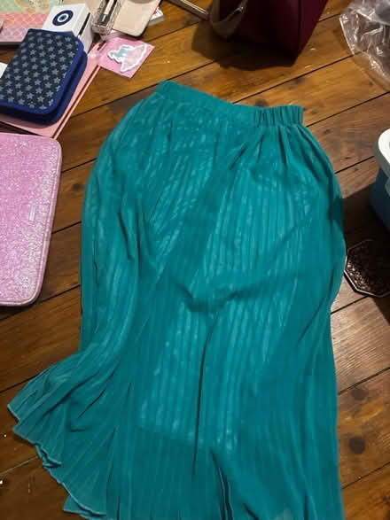 Photo of free Turquoise pleated chiffon skirt (SK3 Stockport) #2