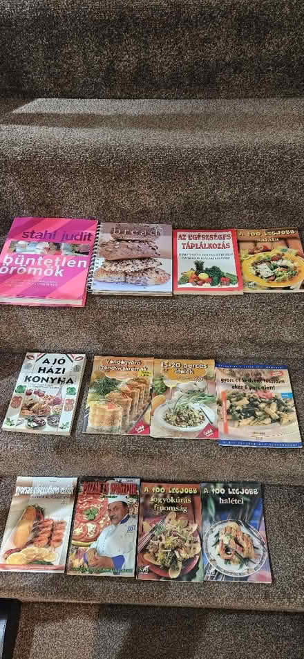 Photo of free Hungarian cookery books (Cm1 6gz) #1