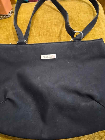 Photo of free Reaction Kenneth Cole (Bowie) #1