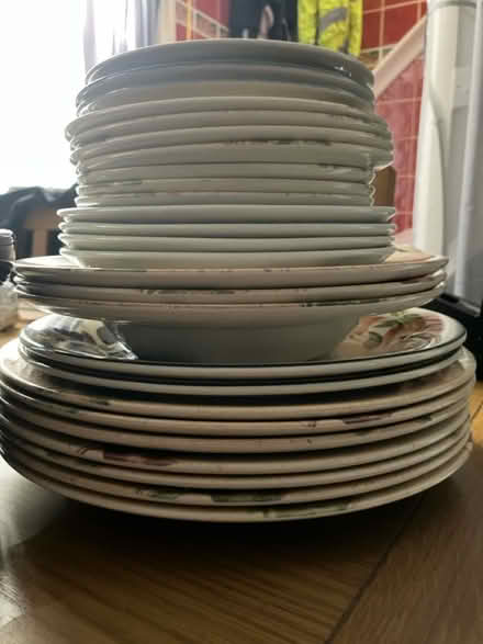 Photo of free Dinner plates (Upton upon Severn) #2