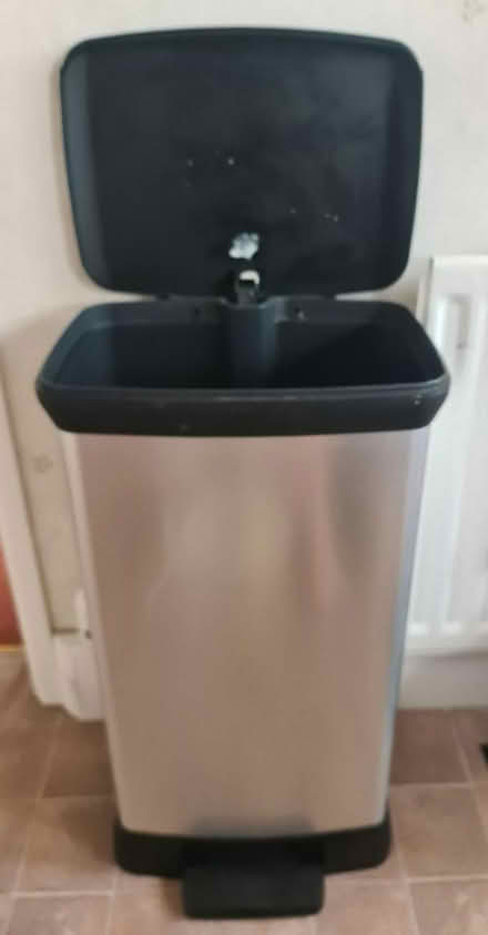 Photo of free Kitchen bin (Great Sutton CH66) #1