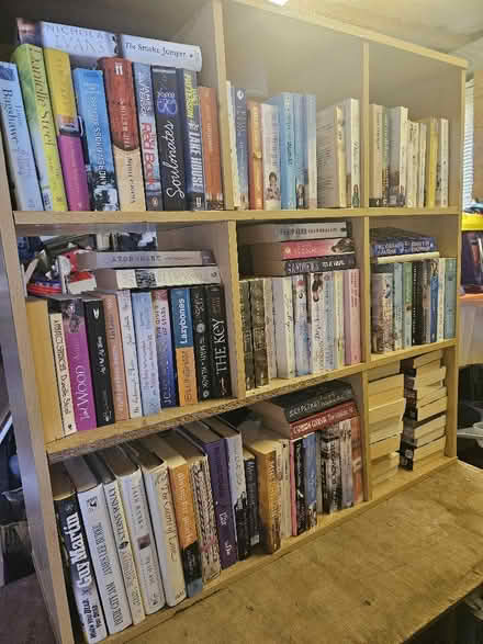 Photo of free Lots of novels (Kents Hill MK7) #2