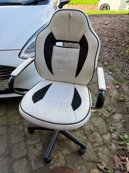 Photo of free Office / gaming chair (Penrith CA11) #1