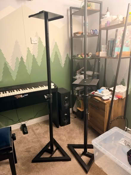 Photo of free Speaker stands (Cambridge CB1 - Coleridge Road) #1