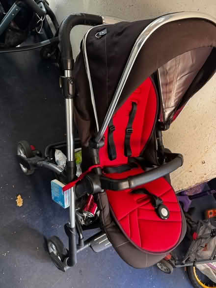 Photo of free Old pram and stroller (Blacket avenue, EH9) #3